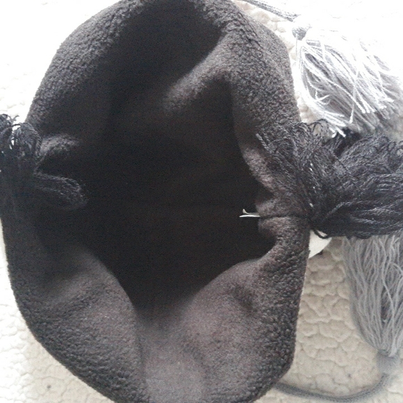 Walt Disney World Grumpy Embroidered Mohawk Tassel Winter GreyBlack Ear Flap - Picture 9 of 15